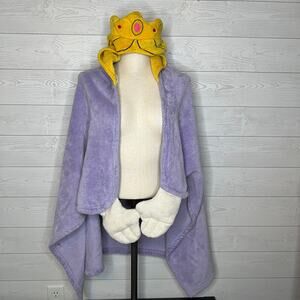 Girl’s Princess purple hooded throw